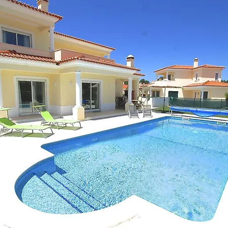 Pluma Rosa Willa Amoreira (Leiria)